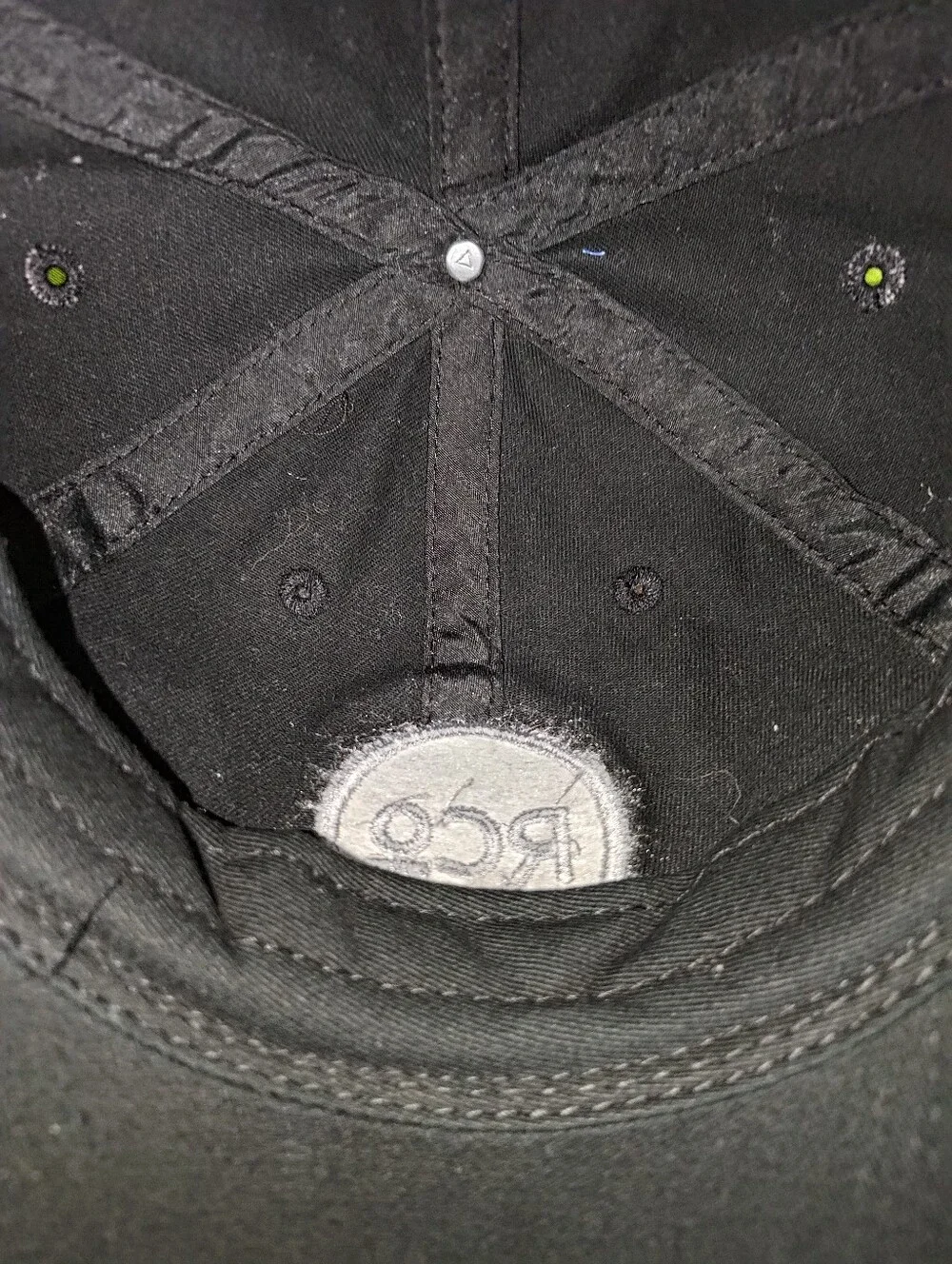 RCo Embroidered LogoTrucker Strap-on Hat Cap OSFM